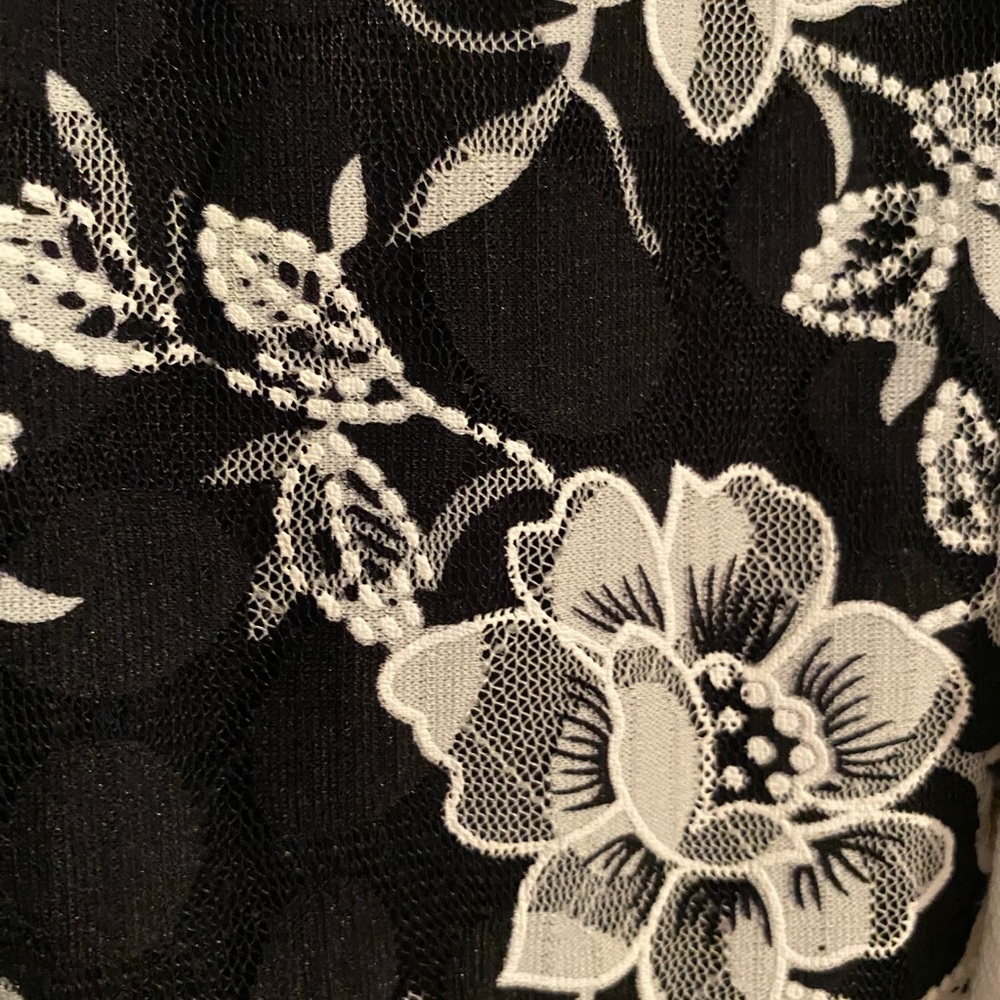 Perceptions Black Dress with White Floral Design - Picture 4 of 5